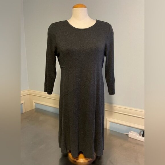 Adrienne Vittadini - gray shift dress - Picture 1 of 9